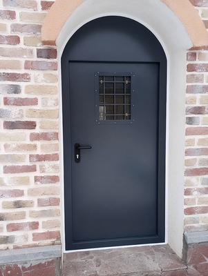 Арочная дверь с окном Арочная дверь с окном
