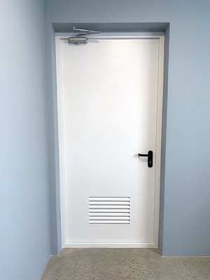 Дверь с приточной вентиляцией