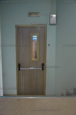 Дверь с МДФ и стеклом