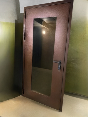 Коричневая дверь EIW 60