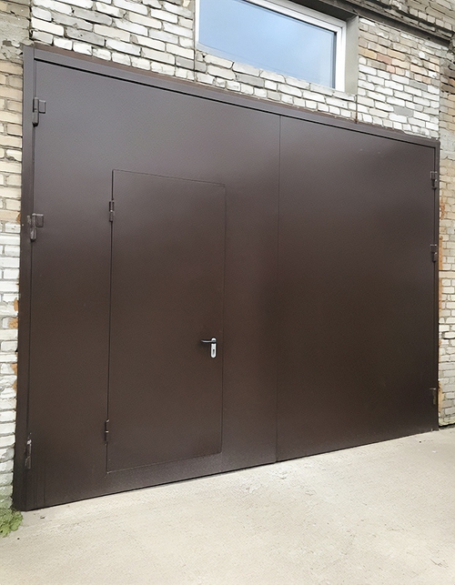 Коричневые противопожарные ворота